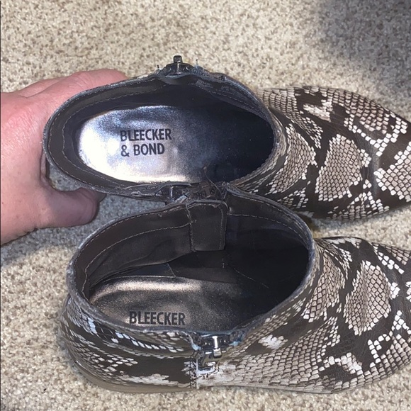 Snakeskin booties - Picture 6 of 8